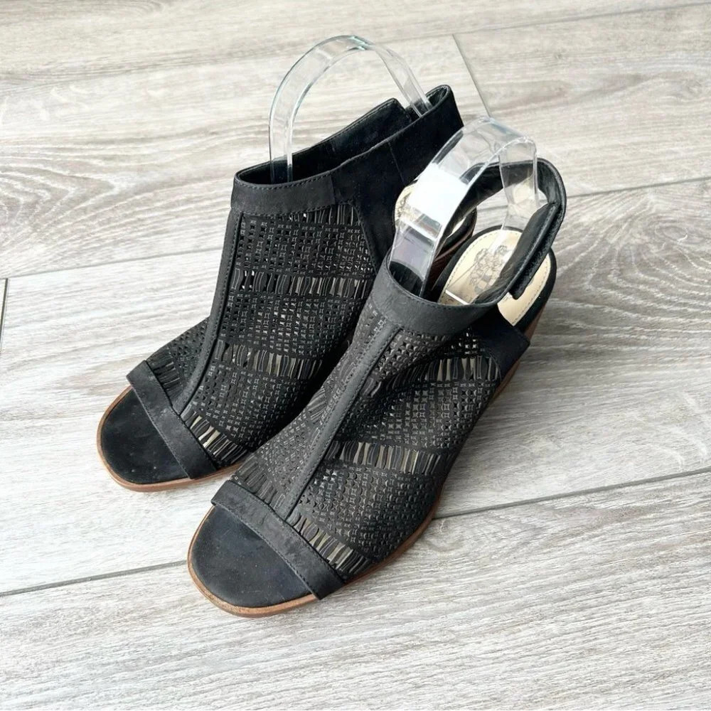 Vince Camuto Keannie Leather Open toe Stacked Block Heel Sandal